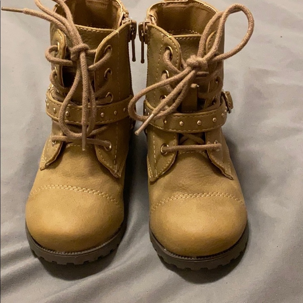 Brown rider boots